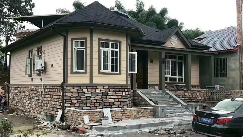 綠意盎然，鄉(xiāng)村別墅：擁抱大自然，品味悠閑與舒適的鄉(xiāng)村時光