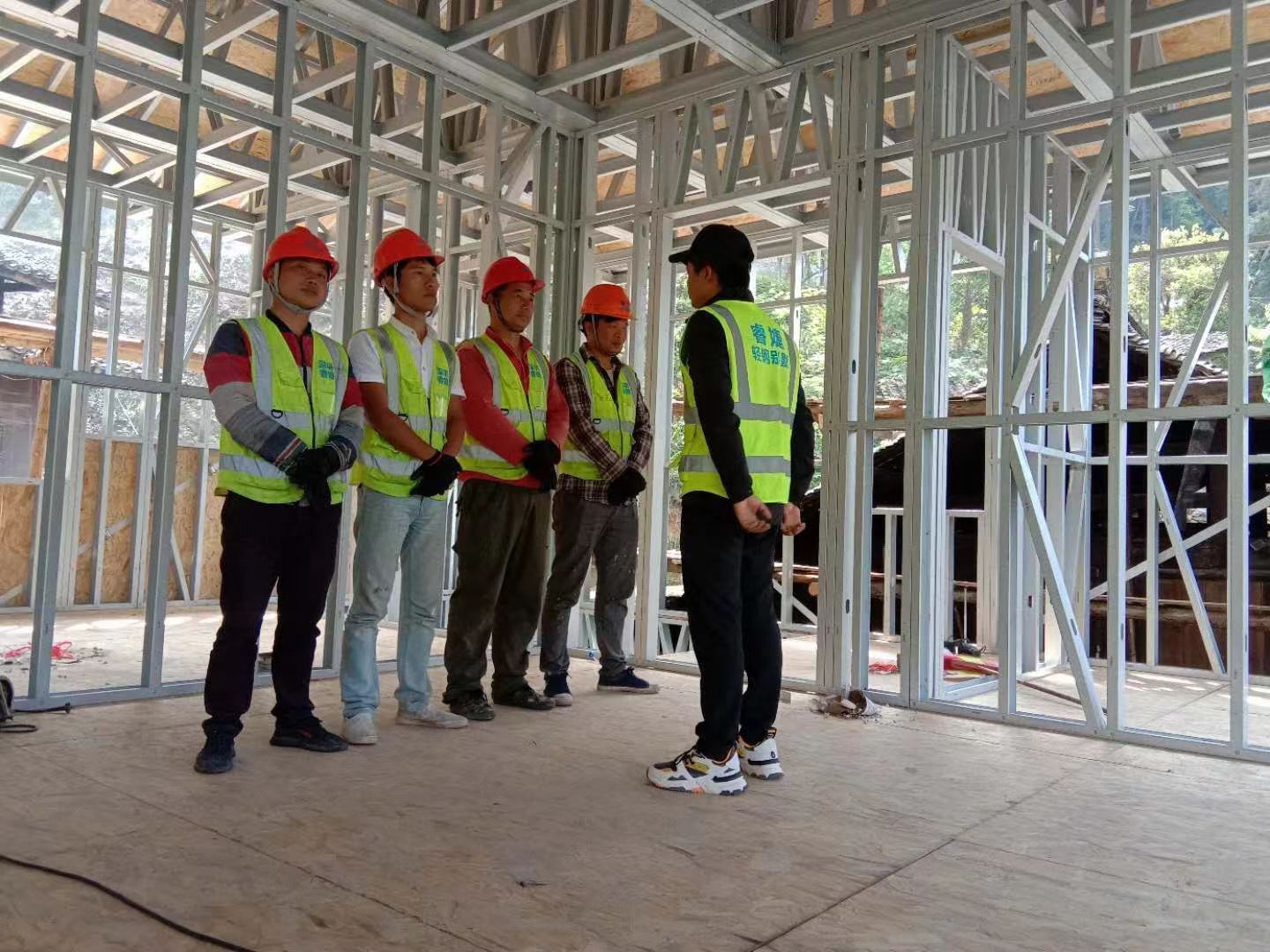 輕鋼別墅是否適合用于工廠建設(shè)？