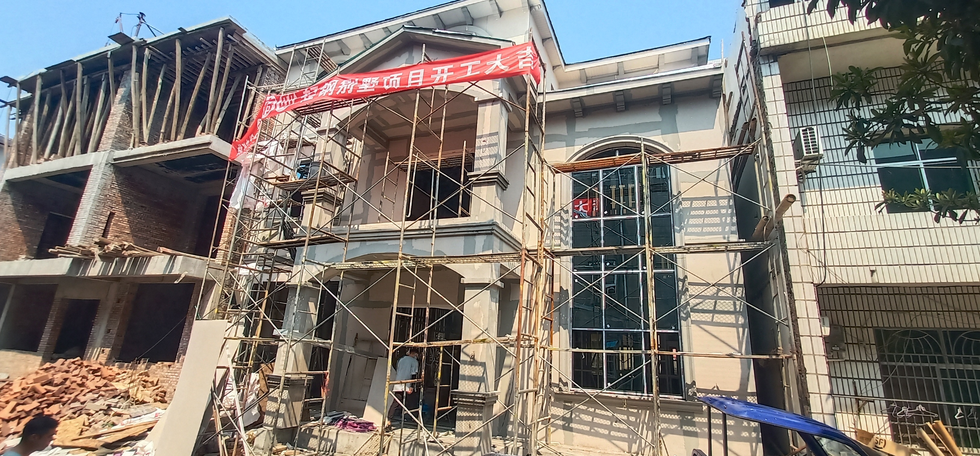 輕鋼別墅的建筑是否容易受到社區(qū)規(guī)劃影響？