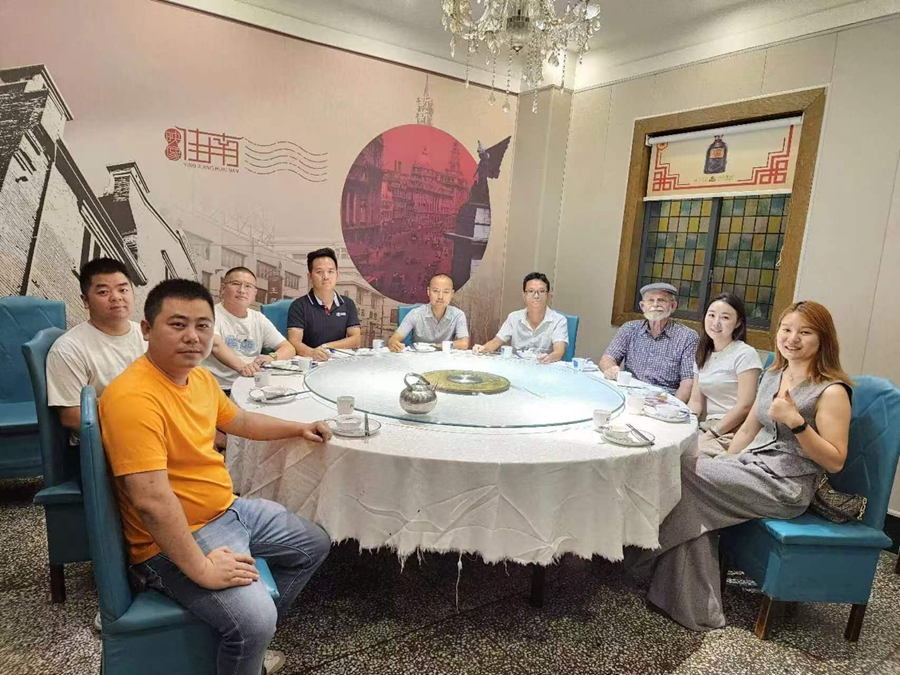 睿婕工廠熱烈歡迎美國夏威夷開發(fā)商到訪考察，共謀國際合作新篇章!