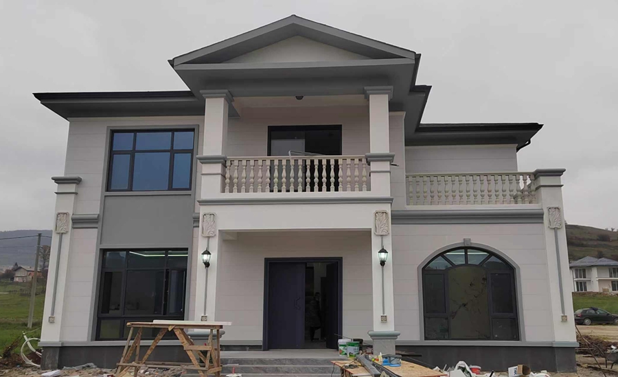 波黑輕鋼別墅施工案例